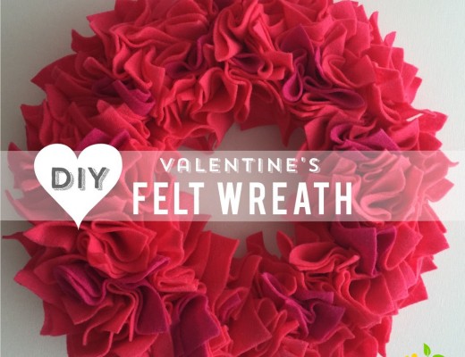 DIY Valentine's Wreath - sweetlemonmade.com
